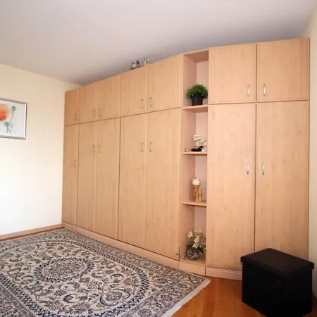 Apartment Lord Nelson App_ 618 *